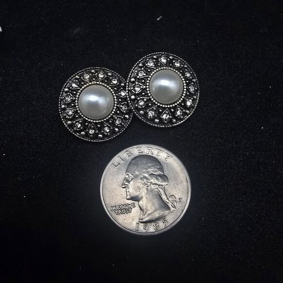Faux Pearl Rhinestone Medallion Earrings Clip On Bronze Vintage Jewelry - Picture 3 of 6